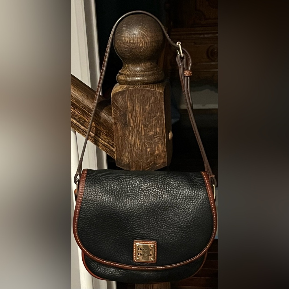 Dooney & Bourke Vintage Black Pebble Leather Crossbody Bag with Tan Trim